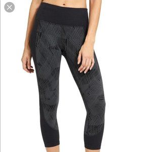 Athleta Salutation Capri Legging - Palm Print